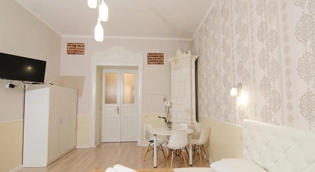 Апартаменты Deluxe Three bedrooms on Square Rynok near Vernissage