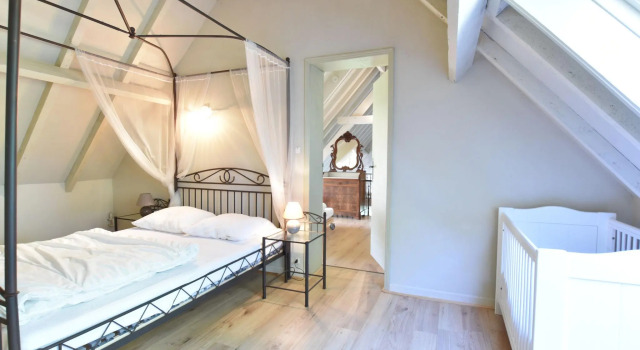 Коттедж Cottage on a private property with wellness center and jetty for pleasure boats