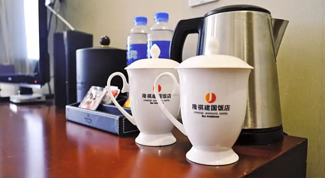 Номер Standard с видом на парк Longqi Jianguo Hotel