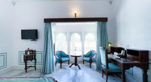 Двухместный номер Standard с балконом Amar Kothi