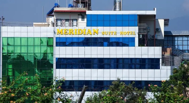 Трёхместный номер Standard Hotel Meridian Suite