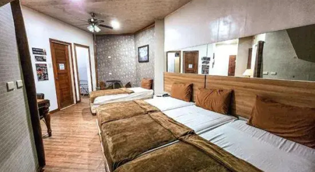 Четырёхместный семейный номер Standard Hotel Urban-Khotel Kurban Hotel