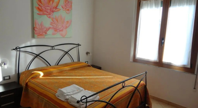 Guest house Il Giardino in Città, Забронировать Отель Отели Специи с парковкой, рядом с Центральный вокзал Специи, Парковка