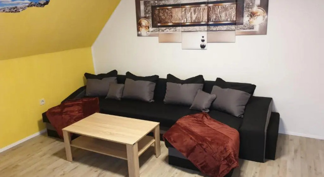 Апартаменты Großzügige Ferienwohnung in Furth im Wald