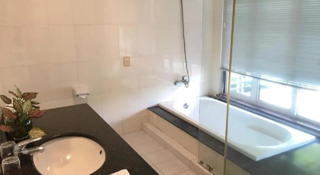 Вилла с видом на озеро Vietnam Golf - Lake View Villas
