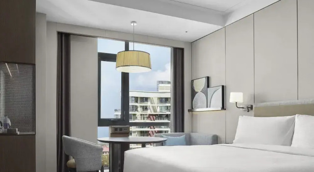 Двухместный номер Standard Doubletree By Hilton Yantai Golden Coast Hotel & Suites