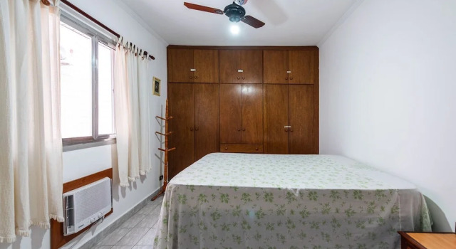 Apartamento a 550 m da Praia com Wi-fi e Garagem