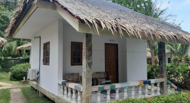 Бунгало с видом на сад Phuwadee Resort