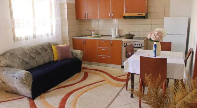 Bledi's Cozy Apartment in New Blvd