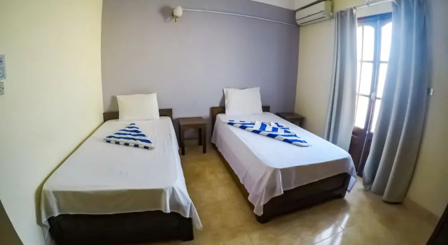Alaska Camp & Hotel
