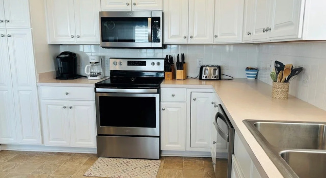 Seascape - 3 Br Home