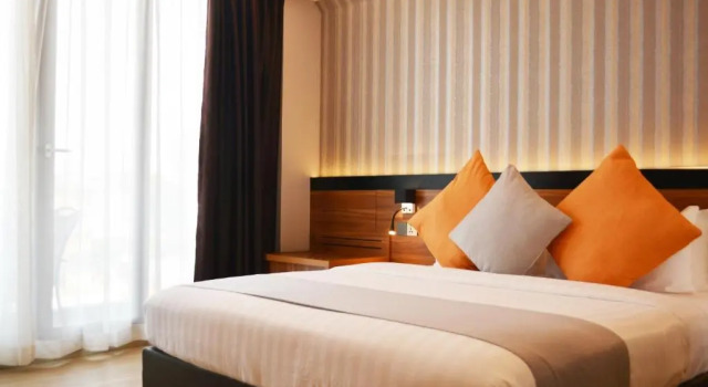 Двухместный номер с частичным видом на море Отель Triton Prestige Seaview and Spa