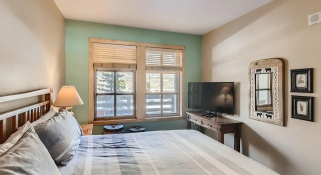 Passage Point 326 1 Bedroom Condo by RedAwning, Забронировать Апартаменты/квартира Отели Коппер-Маунтин с парковкой, Парковка