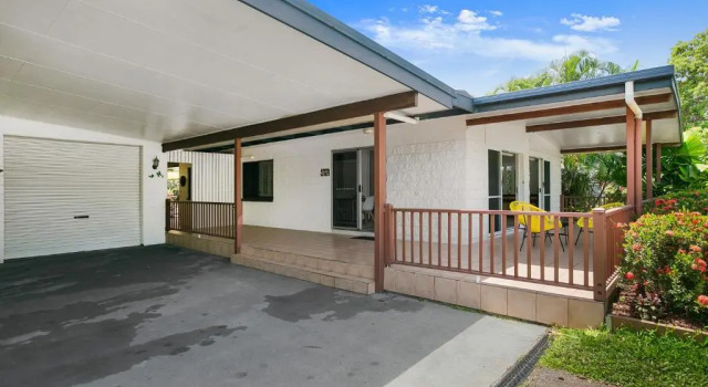 Secret Mission, Prenota Hotel Wongaling Beach Queensland