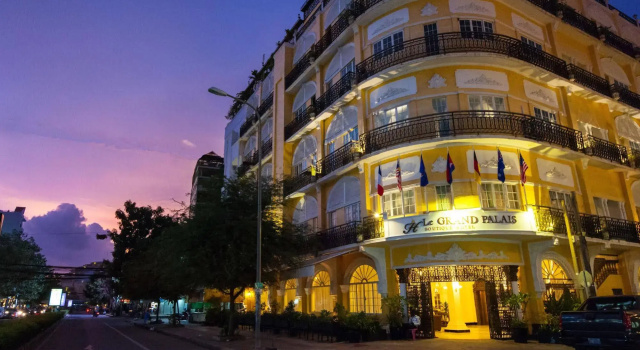 Le Hotel Hotel
