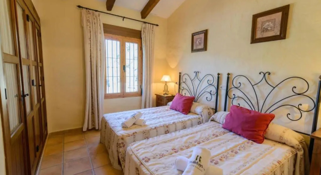 Finca del Rio Antequera - La Higuera by Ruralidays, Забронировать Отель Отели провинции Малаги с бассейном, Бассейн