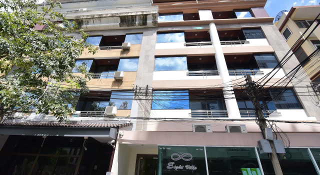 Eight Ville Apartment