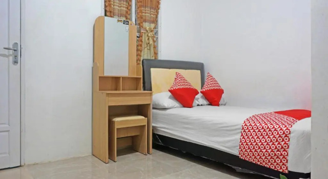 Номер Standard Hotel O Pondok Feby Makassar