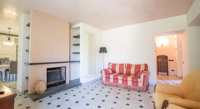 Casale Geos in Capannori, Prenota Villa Hotel a Capannori con parcheggio, Parcheggio