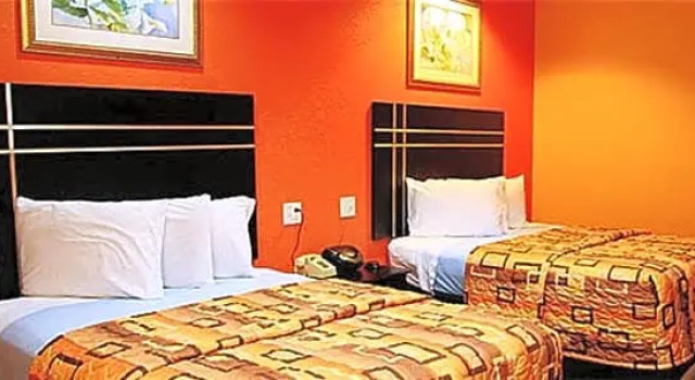 Четырёхместный номер Standard Executive inn Bacliff