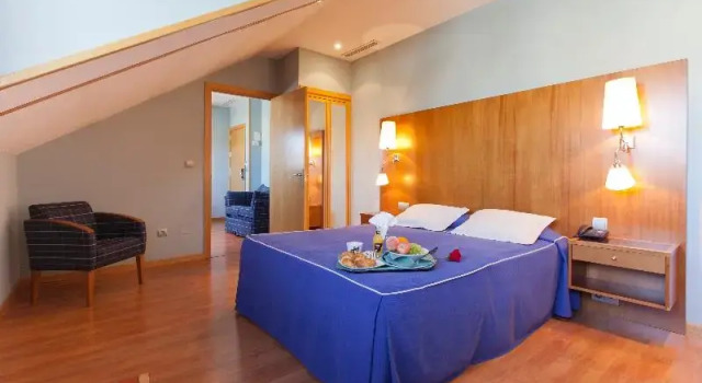 Полулюкс Standard Hotel Galaico