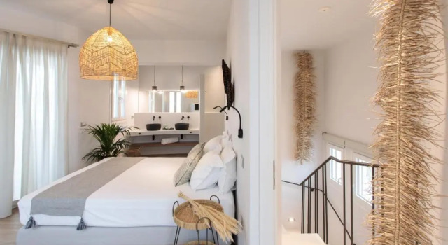 Sunday Luxury Suites, Забронировать Отель Отели Агия Анна с бассейном, Бассейн