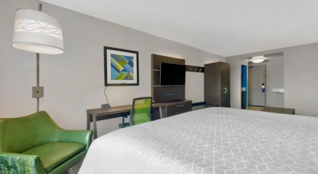 Номер Standard Holiday Inn Express Hotel & Suites Kansas City - Grandview by IHG
