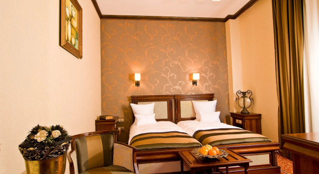 West City Hotel, Забронировать Отель Клуж-Напока Клуж
