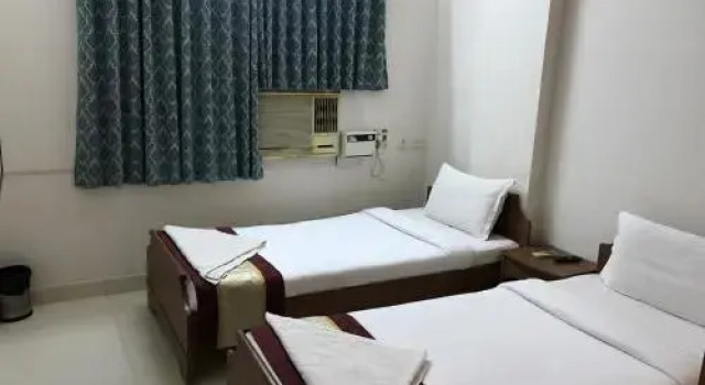 SHORTstay Apartments Rooms near Apollo shankara Nethralaya hospitalsGreams Road, Забронировать Апартаменты/квартира Отели штата Тамилнада с завтраком, Завтраки