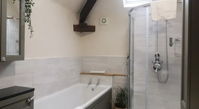 Номер Deluxe The Castle Hotel