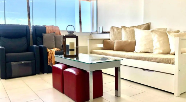 Beach Front Apartment-1st Line, Забронировать Апартаменты/квартира Отели Марбелья с парковкой, рядом с Набережная Марбельи, Парковка
