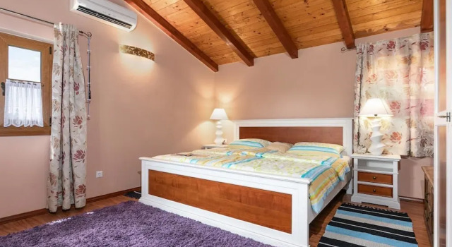 Villa Vera, Rezervovat Vila Chaty v Farini, Chalupa