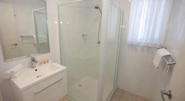 Номер Deluxe с 2 комнатами рядом с пляжем Bulli Beach Tourist Park