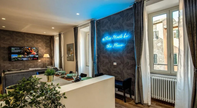 Lovely Rome Apartments - Historic City center, Забронировать Апартаменты/квартира Отели Рима с парковкой, рядом с Уста истины, Парковка