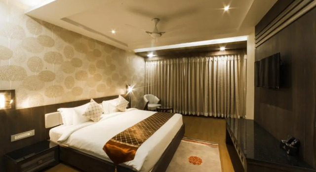 Номер Deluxe Costa Riviera Hotel