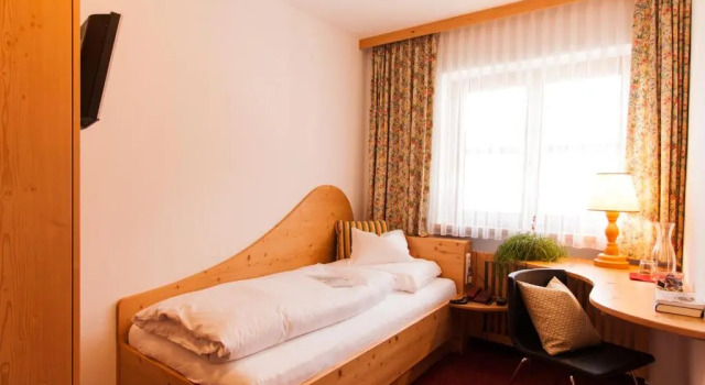 Номер Standard Pension Kilian