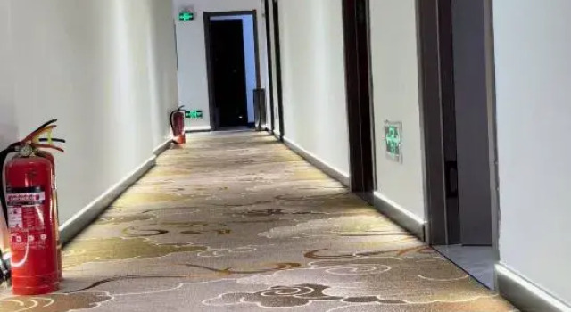 Jinbo Express Hotel, Prenota Hotel Hotel a Anhui con parcheggio, Parcheggio