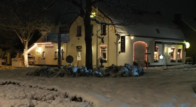 Hotel Restaurant Roerdalen, Rezerwuj Hotel Hotele w Limburgia z parkingiem, Parking