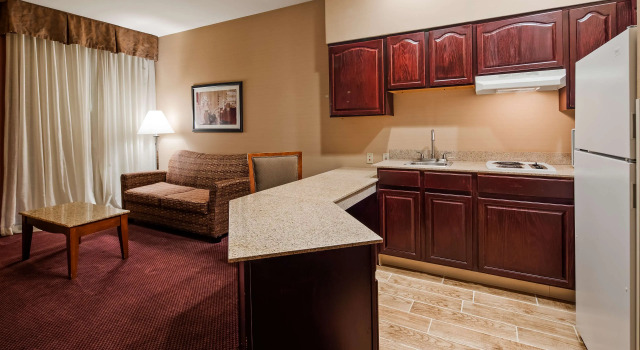 Двухместный люкс Best Western PLUS Hannaford Inn & Suites
