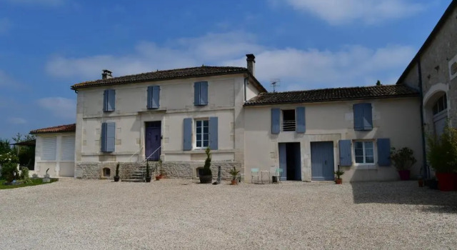 Номер Standard Chambres dhôtes LEn Haut des Vignes