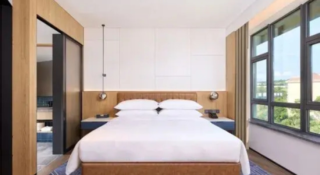 Семейный номер Standard с видом на сад Four Points by Sheraton Kunming Changshui Airport
