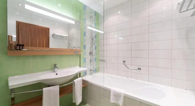 Двухместный номер Standard с балконом Hotel Arena Maribor