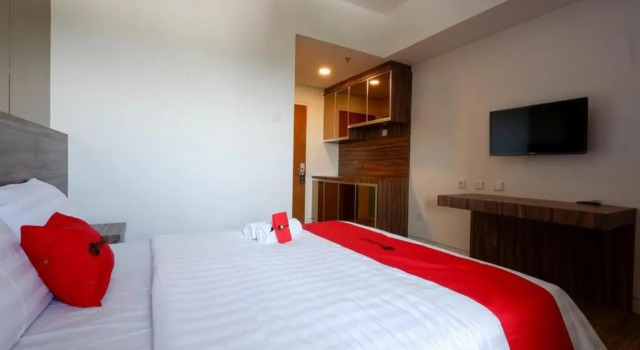 RedDoorz Apartment near Exit Toll Colomadu