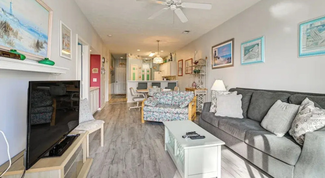 4 Mi to Ocean: Myrtle Beach Condo w/ Resort Perks, Забронировать Курортный отель Отели Южной Каролины 3 звезды, 3*