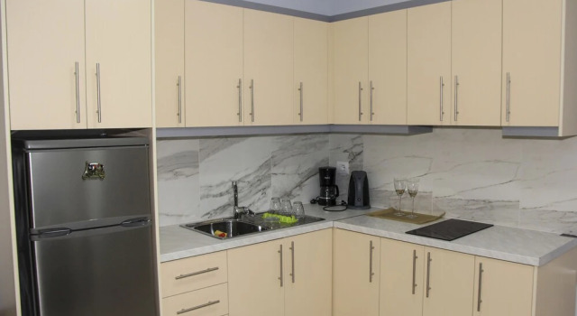 Семейная студия Maxi's Apartments