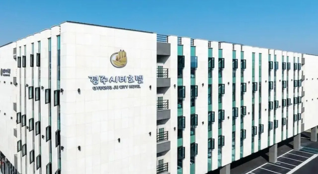 Gyeongju city hotel, Забронировать Отель Отели Кёнджу 3 звезды, рядом с Монумент, прославляющий сыновнюю привязанность Сона Сияна, 3*