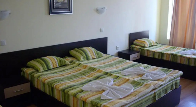 Четырёхместный номер Standard с балконом Hotel Ativa