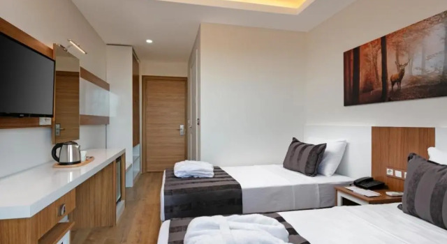 Двухместный номер Standard с балконом Le Marden Hotel Spa