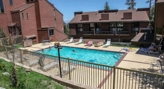 Номер Standard Mammoth Ski & Racquet Club #118 2 Bedroom Condo by RedAwning