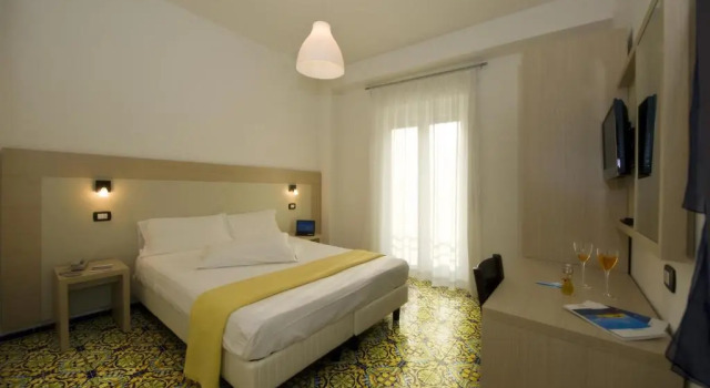 Двухместный номер Standard с балконом Hotel Torre Di Milo